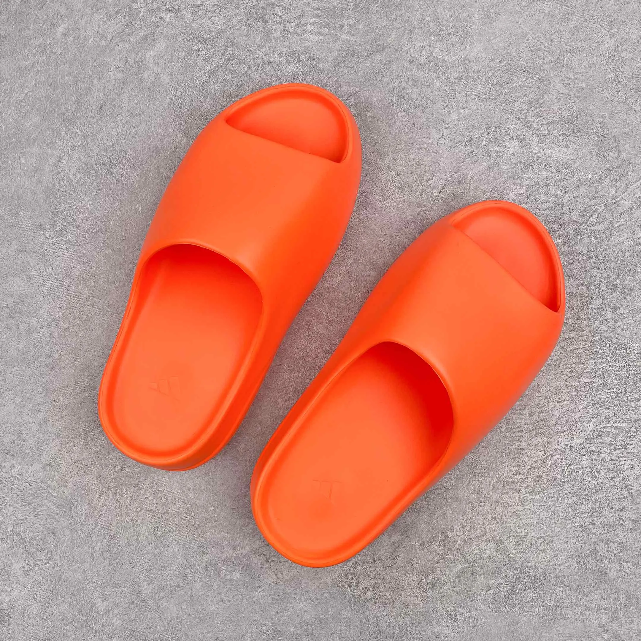 YZY Slide Enfora Orange Comfort running benefit improvement