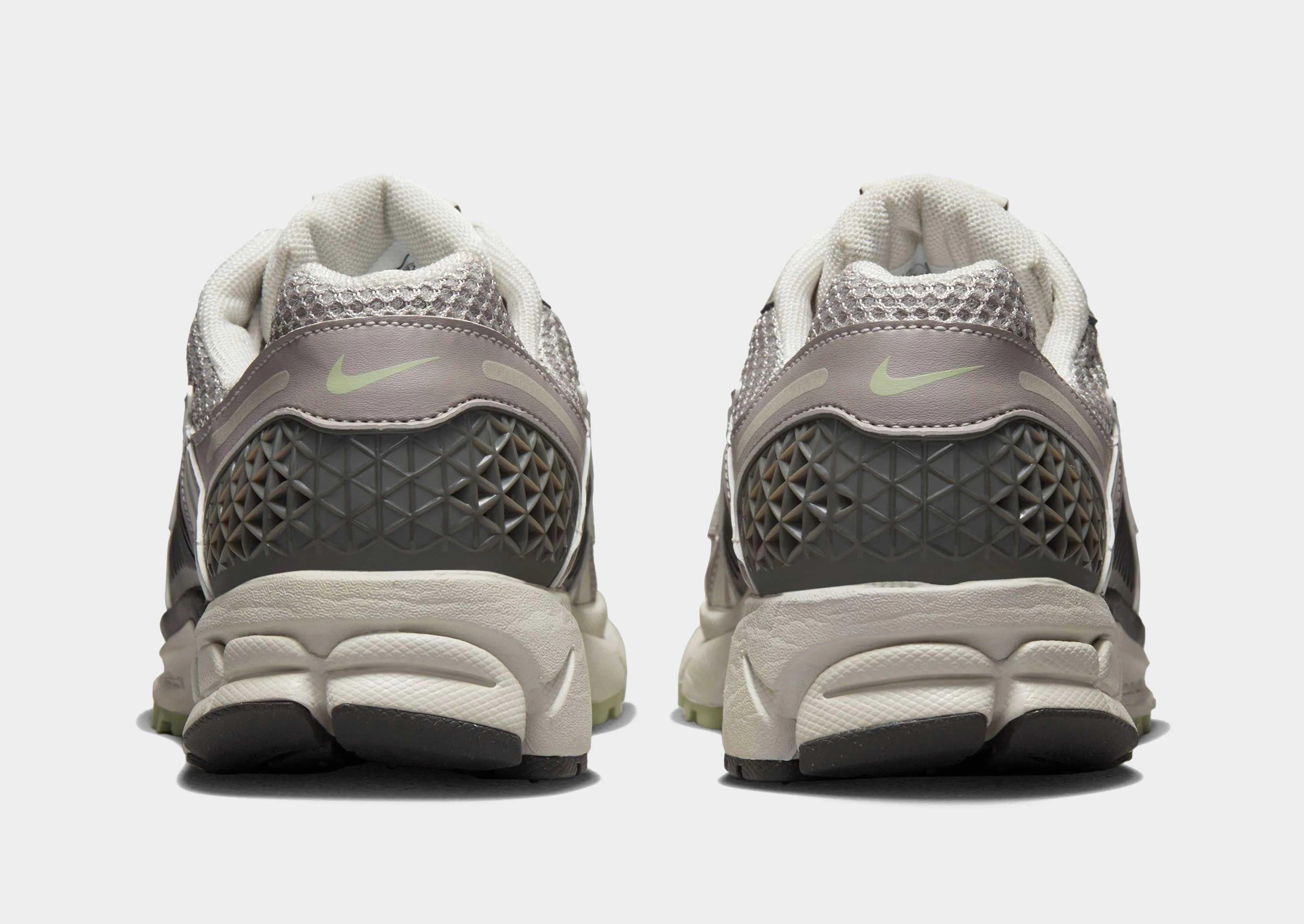 Zoom Vomero 5 Women's Clean-Cut