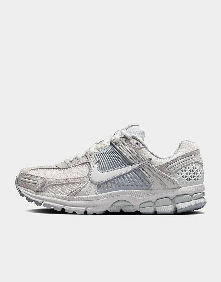 Stable base Zoom Vomero 5 Women's